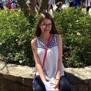 Meet your Posher, Sierra